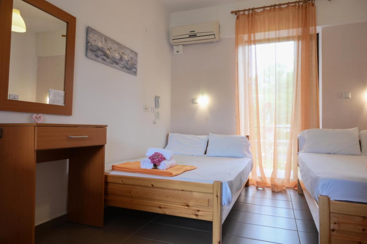 Hotel Geromichalos Paralía Skotínis Eksteriør bilde